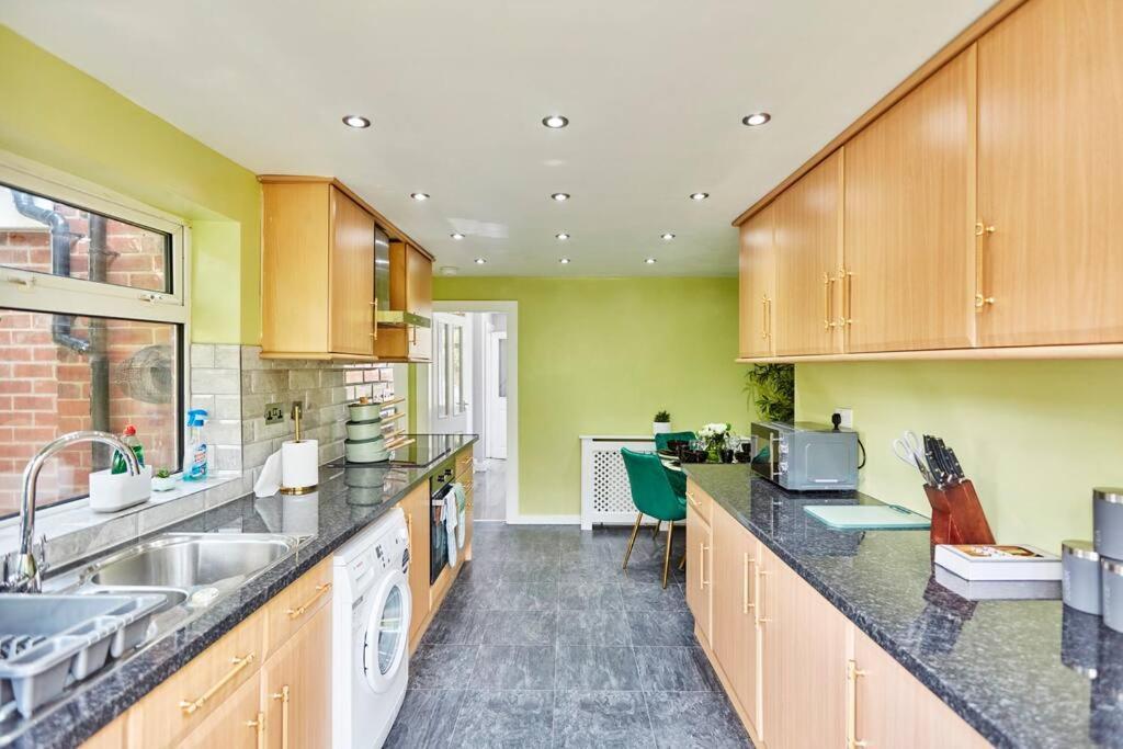 *Little Haven In Leeds* ¤Private Parking¤ Ensuite Leeds  Exterior photo