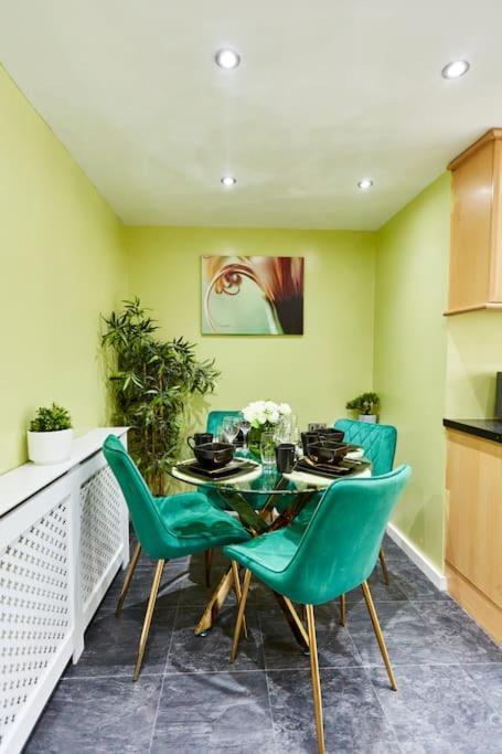 *Little Haven In Leeds* ¤Private Parking¤ Ensuite Leeds  Exterior photo